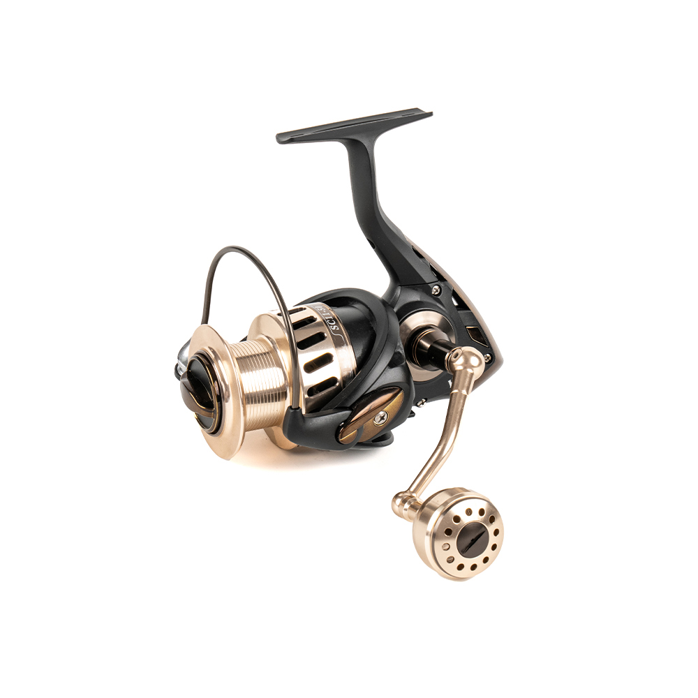 Lightweight spinning reel